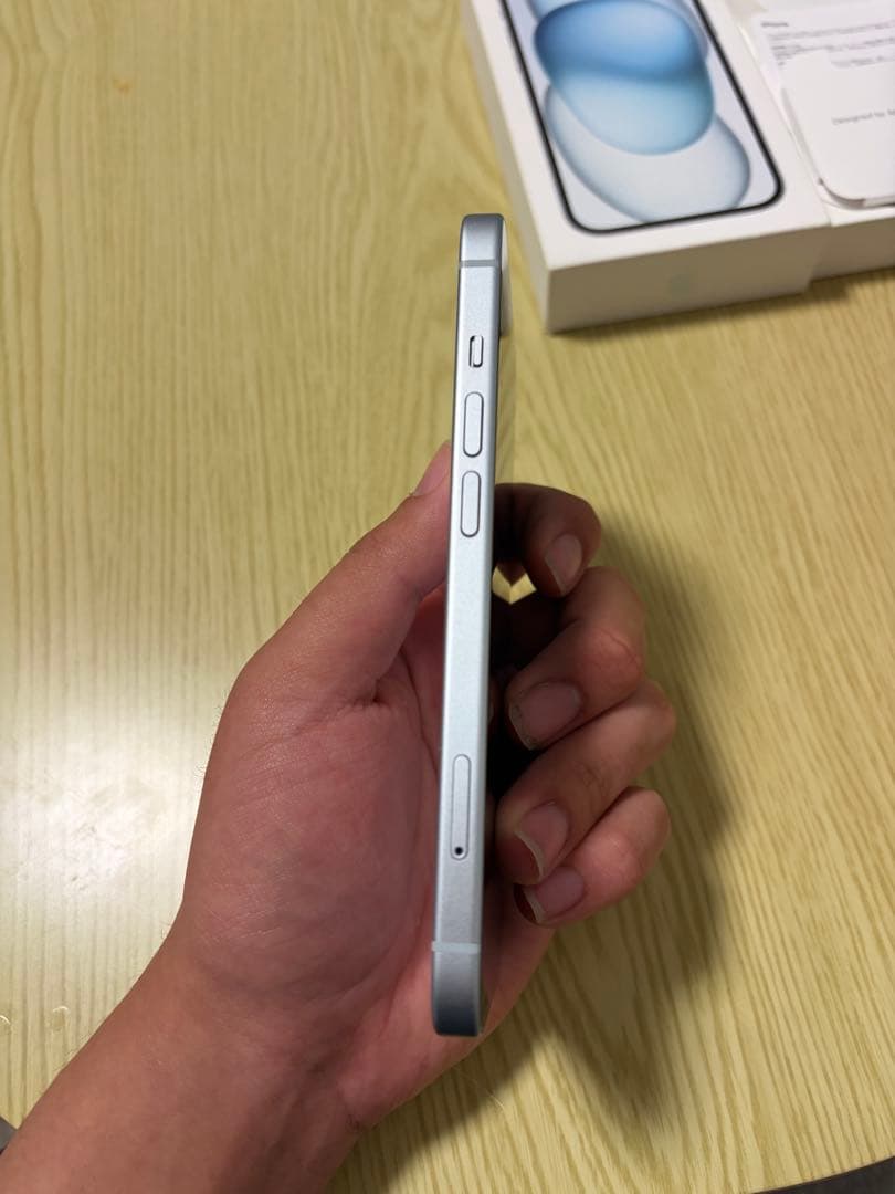 nabilsofyan  iPhone15 128GB ブルー