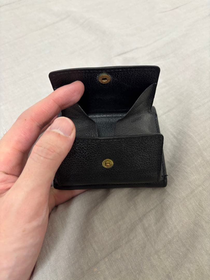 【美品】IL BISONTE イルビゾンテ ３つ折り財布 レザー 黒