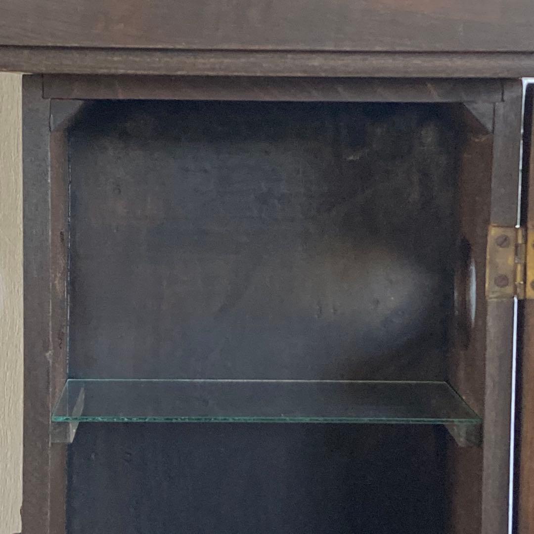 古い壁掛けガラスケース 3段 飾り棚