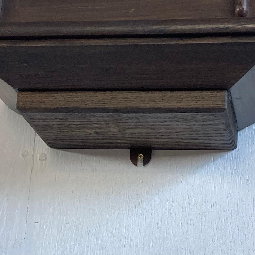 古い壁掛けガラスケース 3段 飾り棚