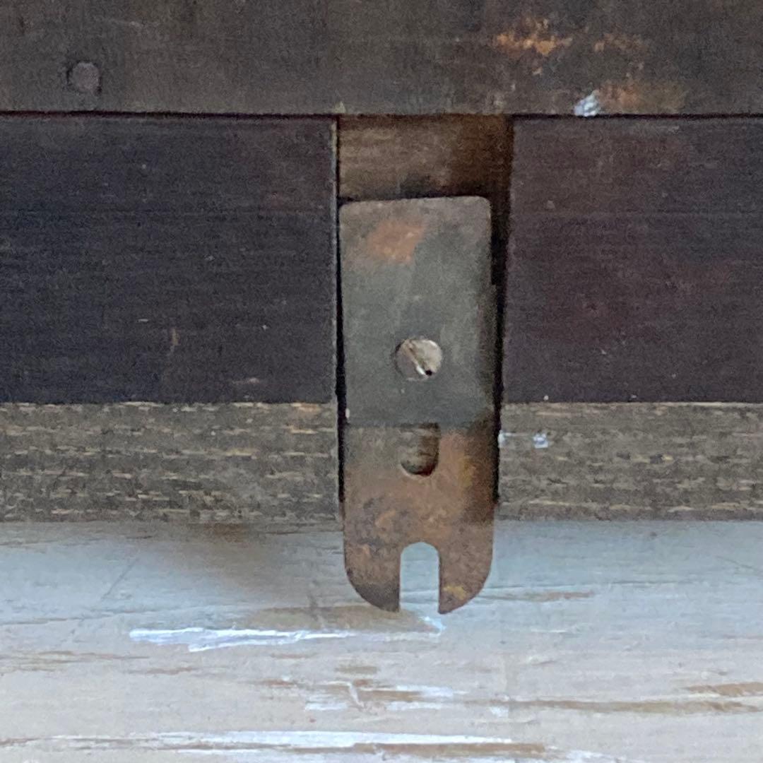 古い壁掛けガラスケース 3段 飾り棚