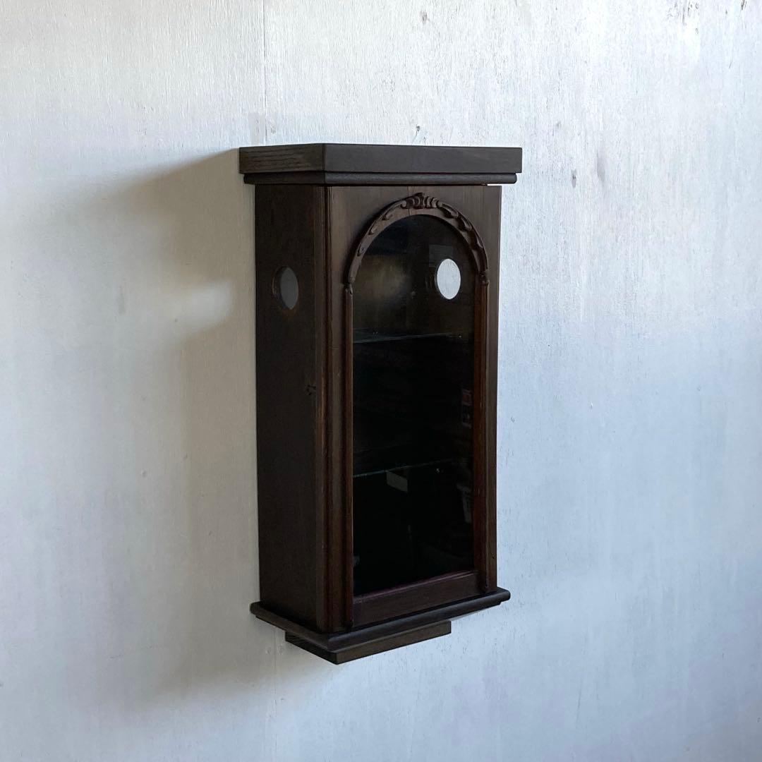 古い壁掛けガラスケース 3段 飾り棚