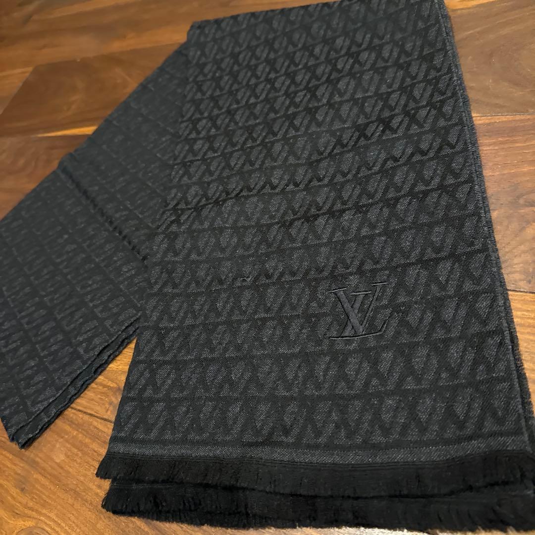 売り切り！ルイヴィトン　マフラー　ストール　ブラック