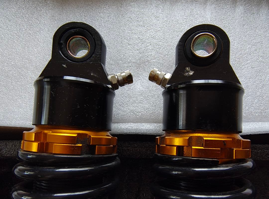 最終値下げ！　AJS カスタムリアサス