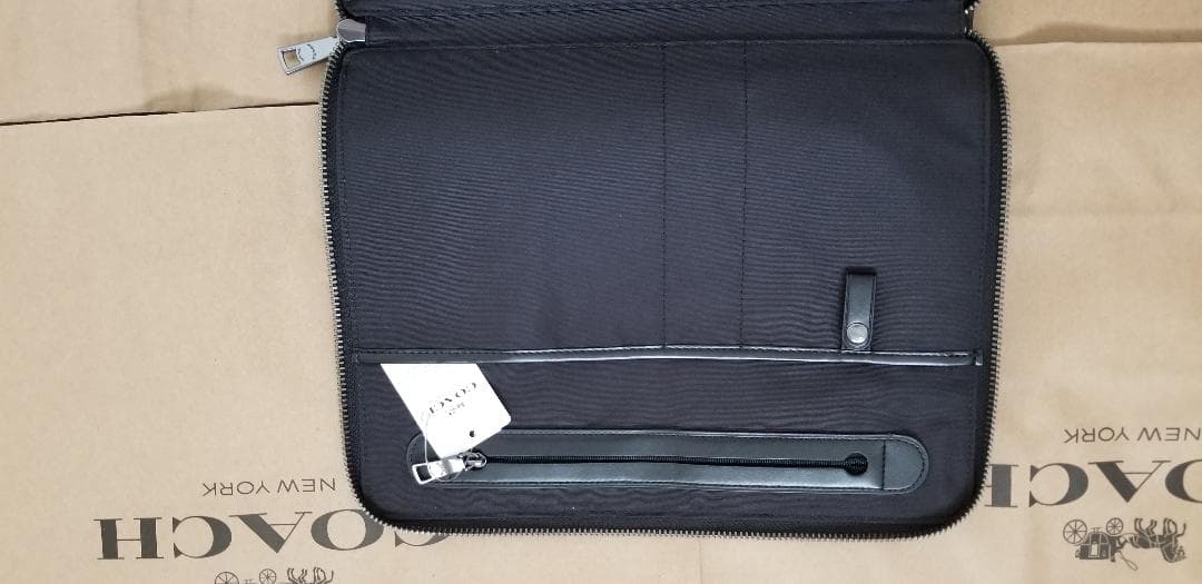 コーチ セカンドバッグ クラッチ 迷彩柄 カモフラ タ ブレット入れ 緑