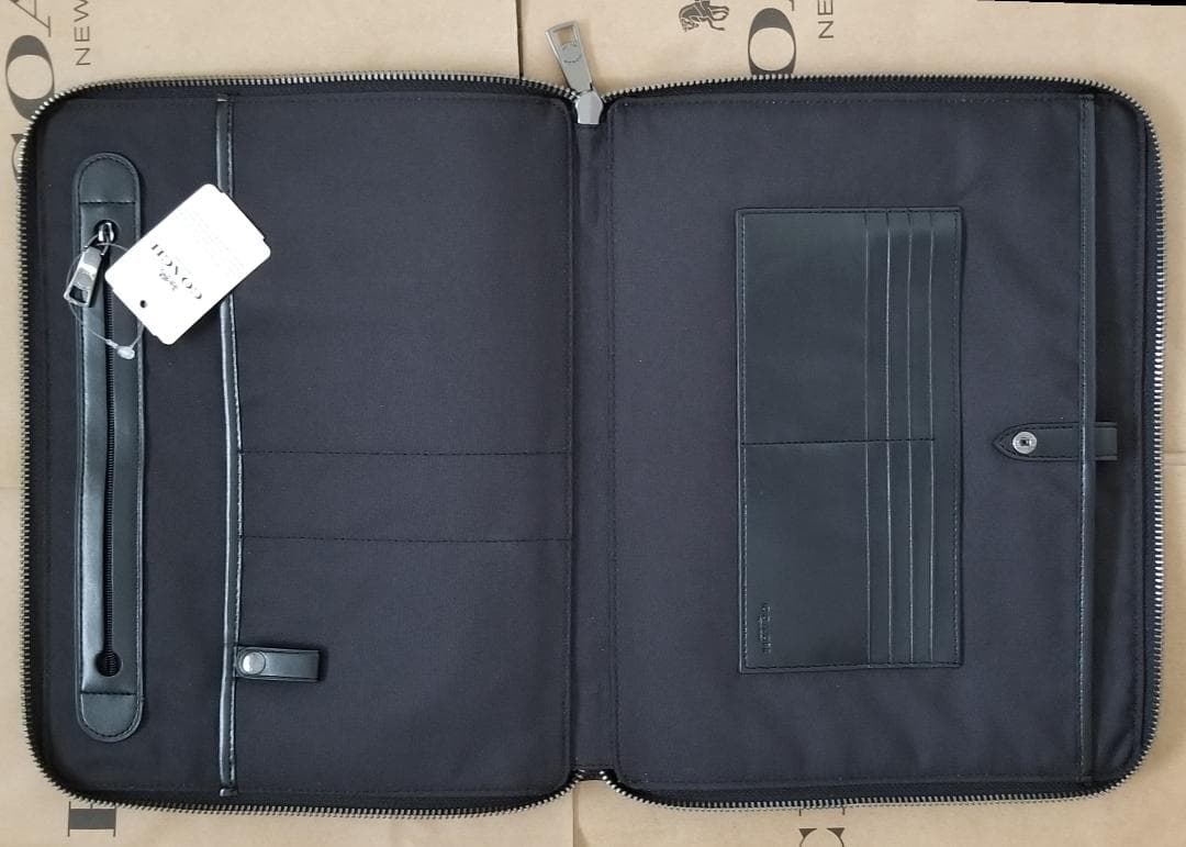 コーチ セカンドバッグ クラッチ 迷彩柄 カモフラ タ ブレット入れ 緑