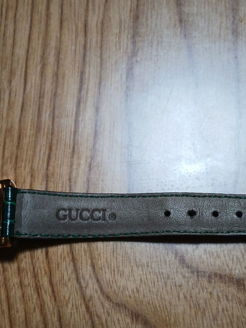 ジャンクGUCCI グリーンレザー腕時計