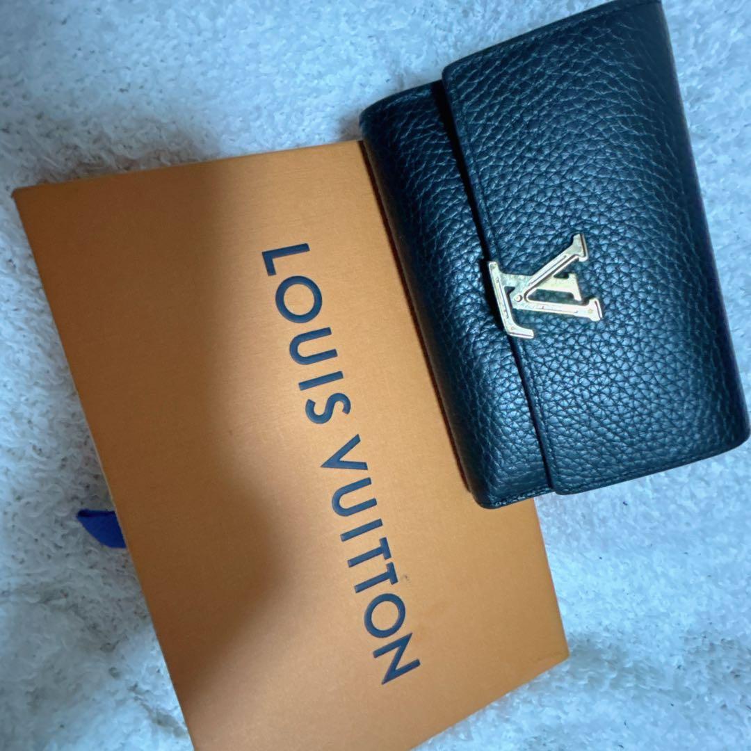 Louis Vuittonヴィトン ポルトフォイユ・カプシーヌXS三つ折り財布