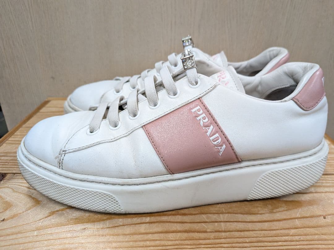 PRADA　レザースニーカー　イタリア製