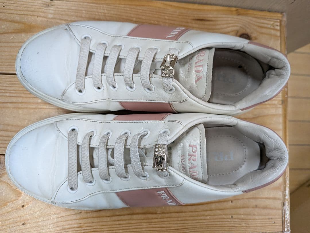 PRADA　レザースニーカー　イタリア製