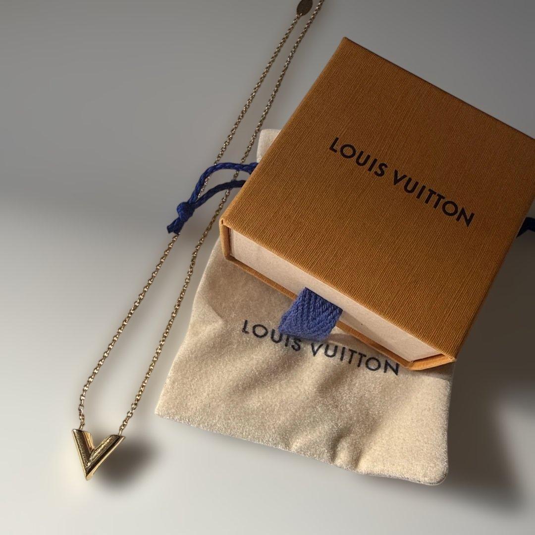 LOUIS VUITTON ネックレス エセンシャルV