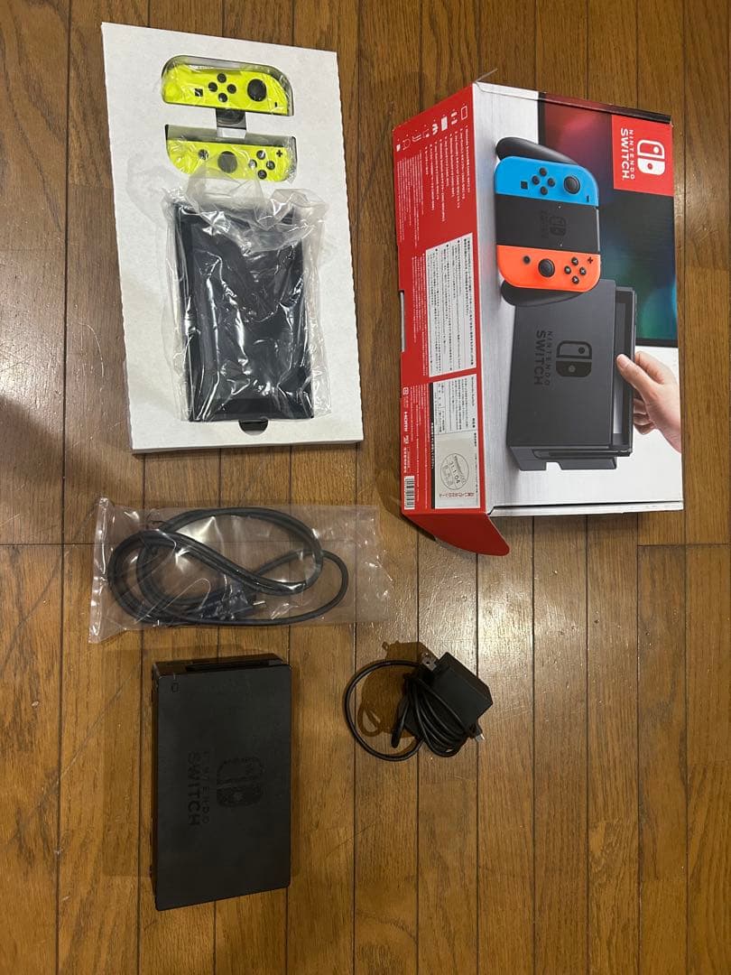 Nintendo Switch ネオンブルー/ネオンレッド本体