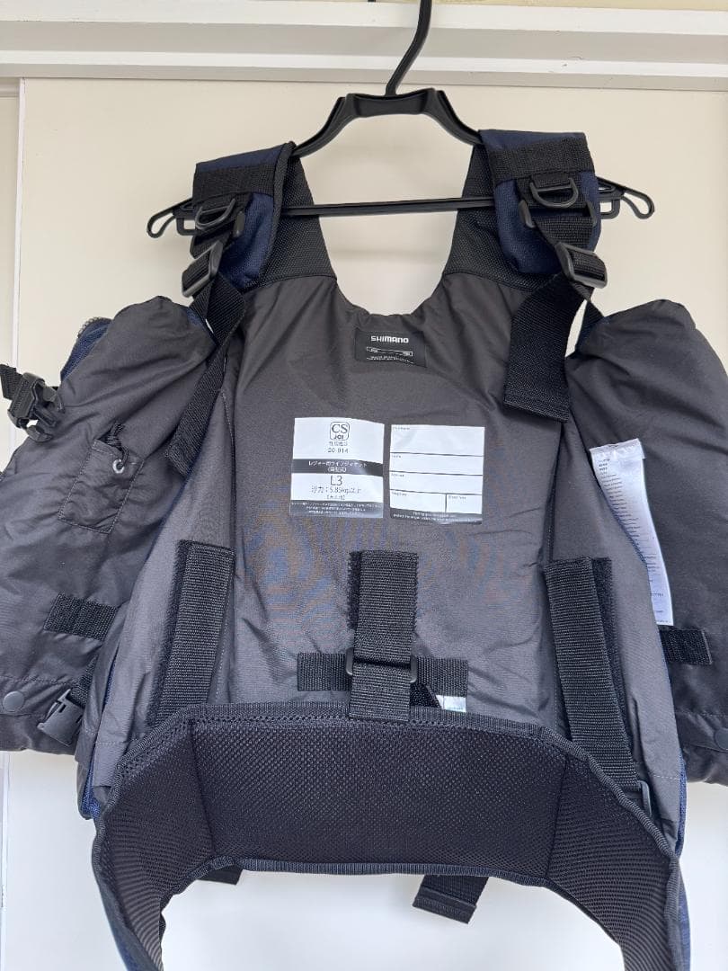 年末年始値下【2回使用】シマノ(SHIMANO) サーフベスト VF-025U