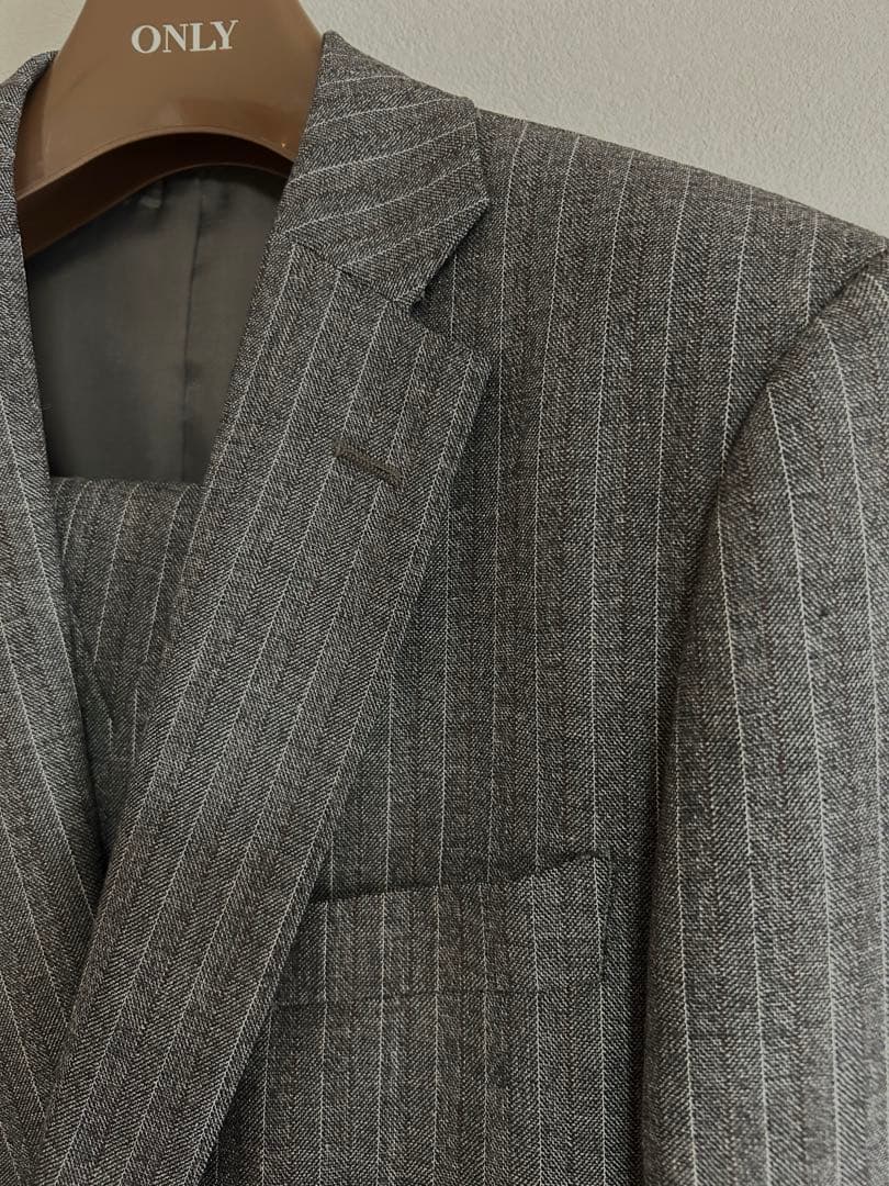 【SG様】ONLY グレー ストライプ 3Pビジネススーツ