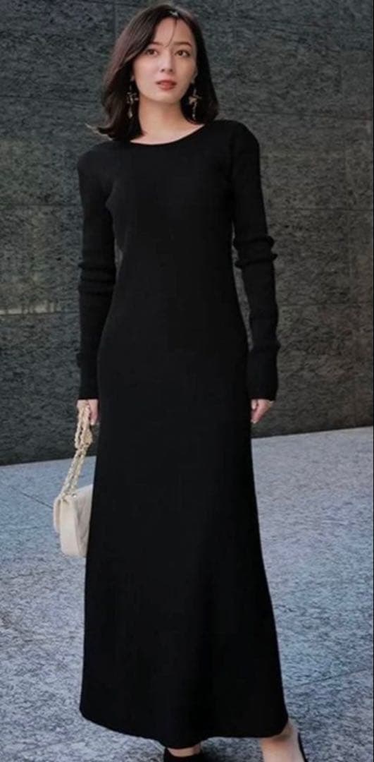 美品 anuans グリッターリブニットワンピース　（BLACK）