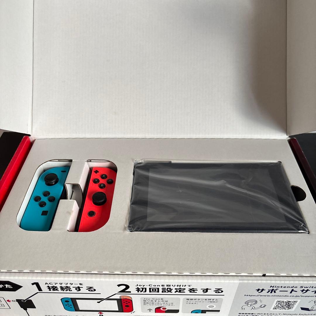 波*様 【ほぼ新品・バッテリー強化版】Nintendo Switch 本体（付属