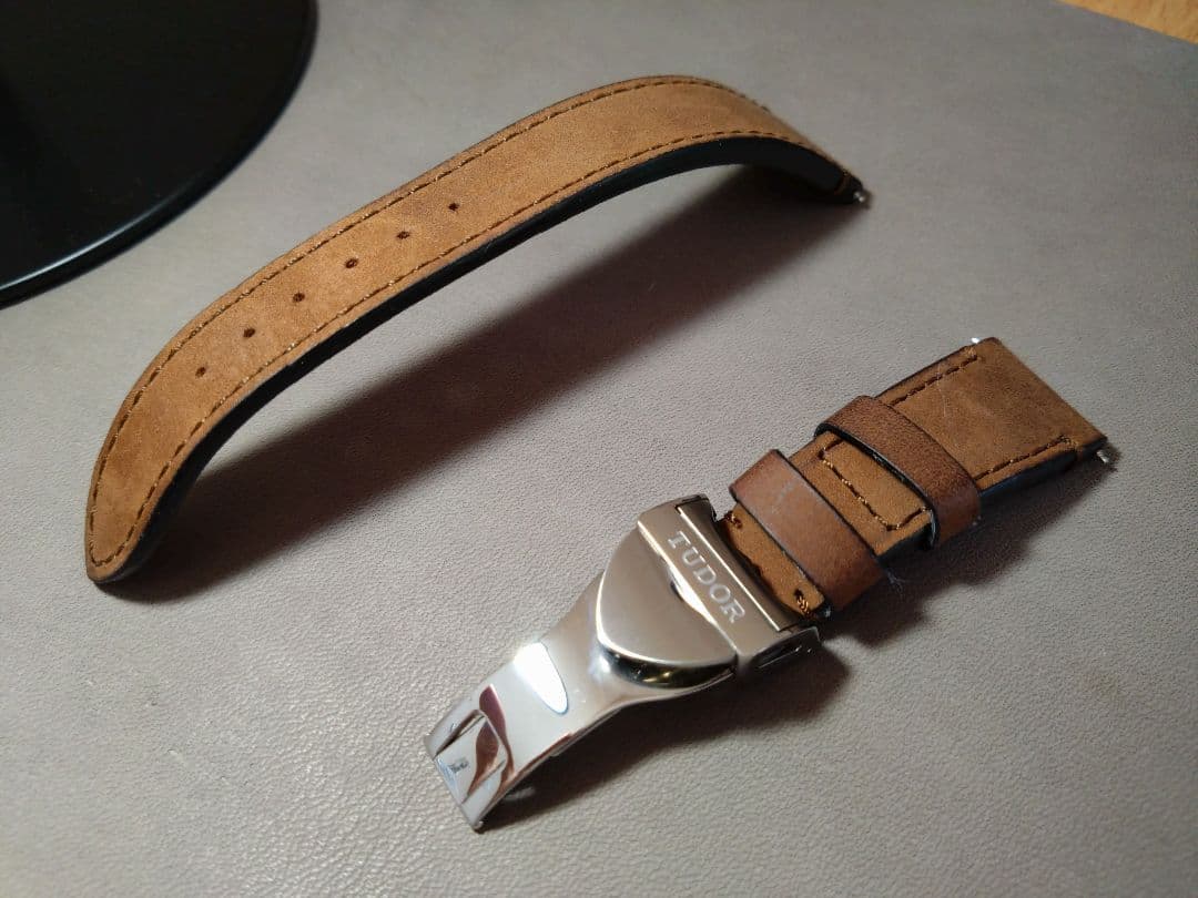 TUDOR　ブラックベイ58　純正レザーベルト　Dバックル