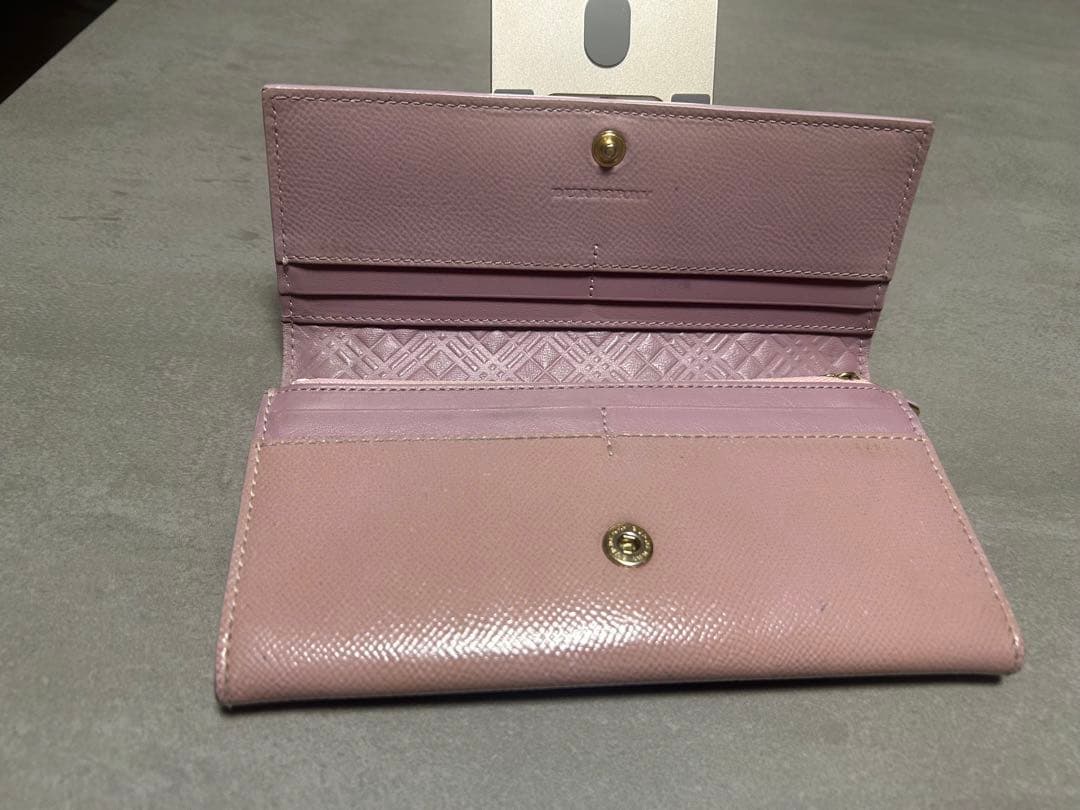 BURBERRY ピンク 長財布