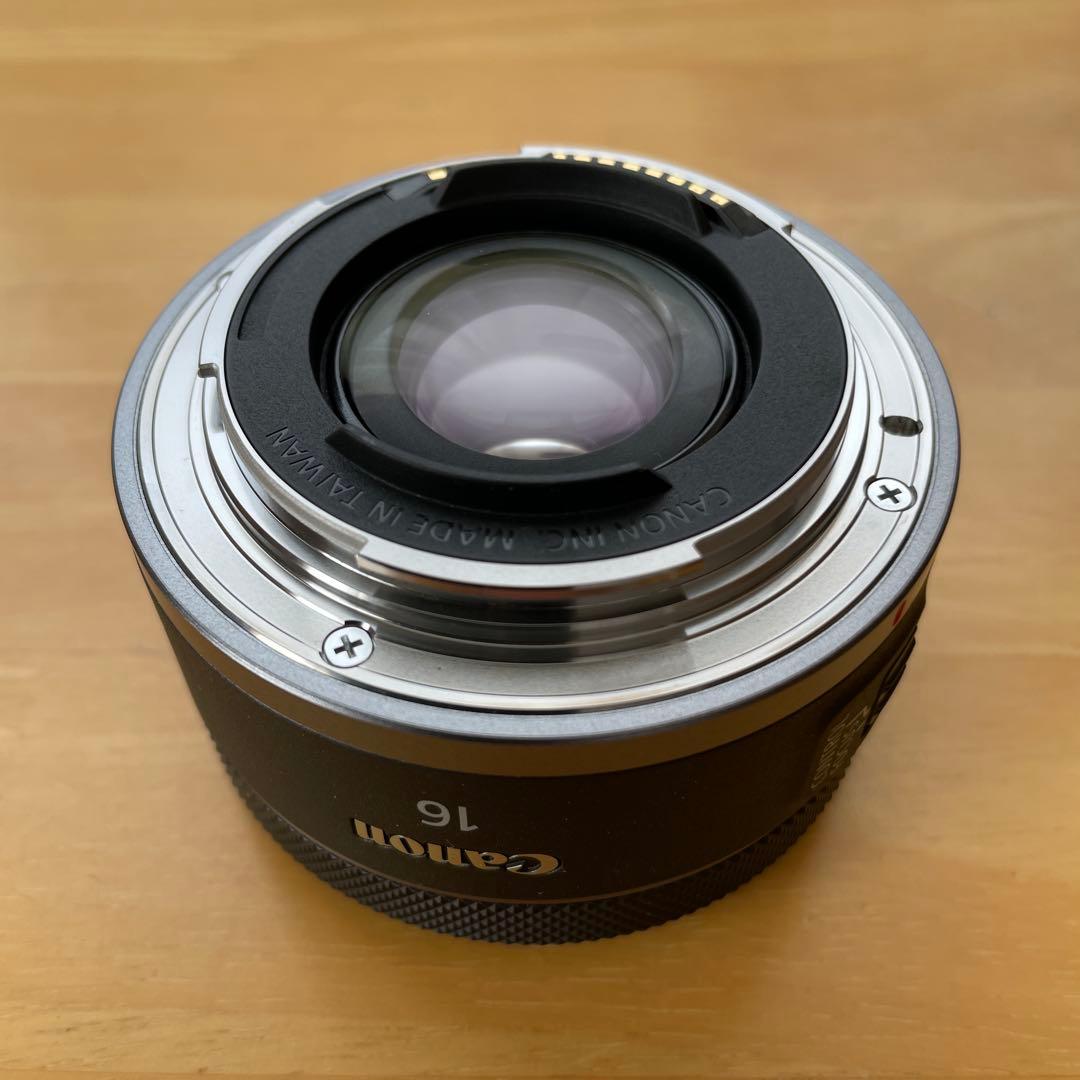 キヤノンRF16 mmF2.8 STMレンズ