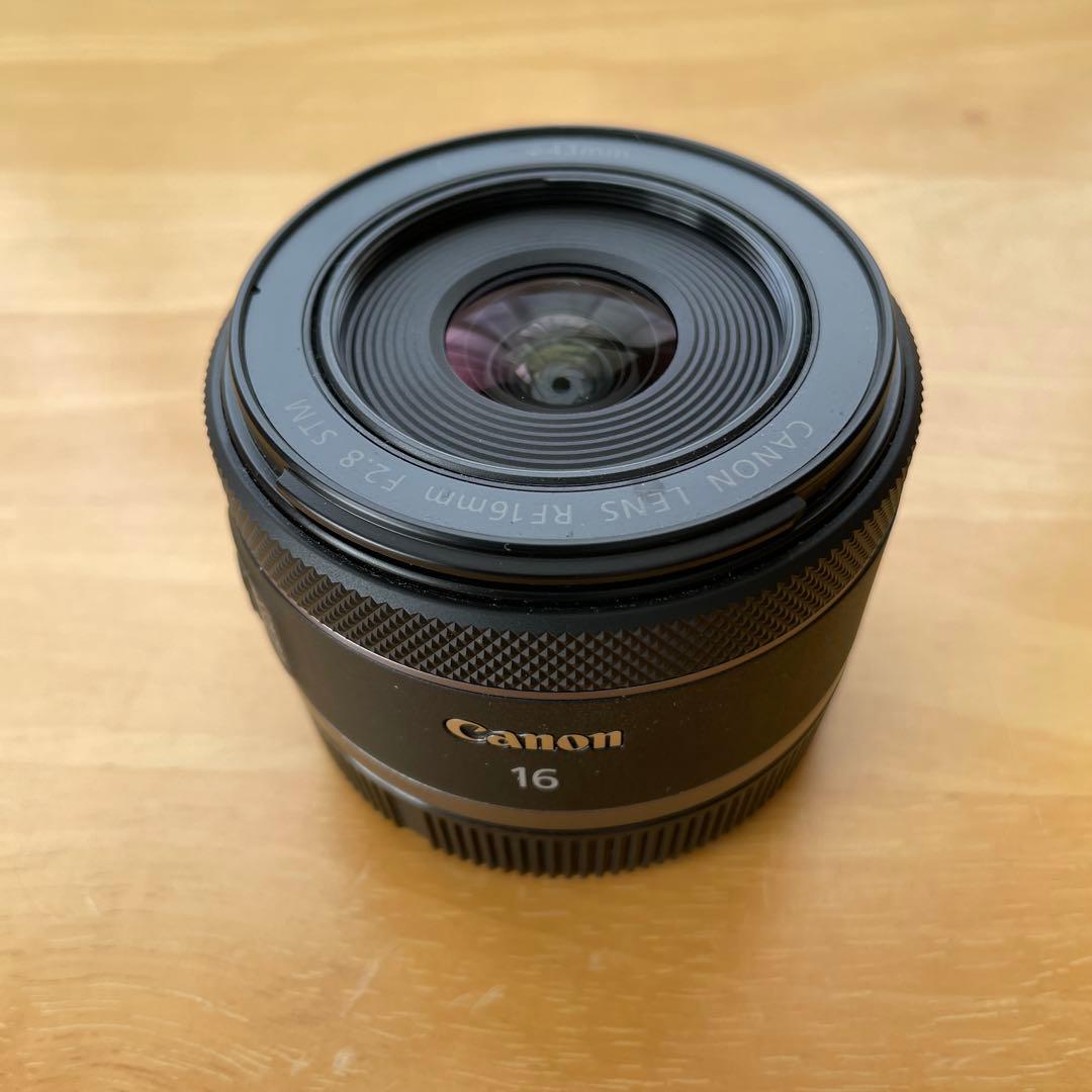 キヤノンRF16 mmF2.8 STMレンズ
