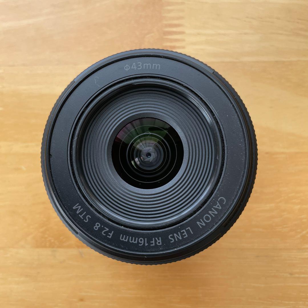 キヤノンRF16 mmF2.8 STMレンズ