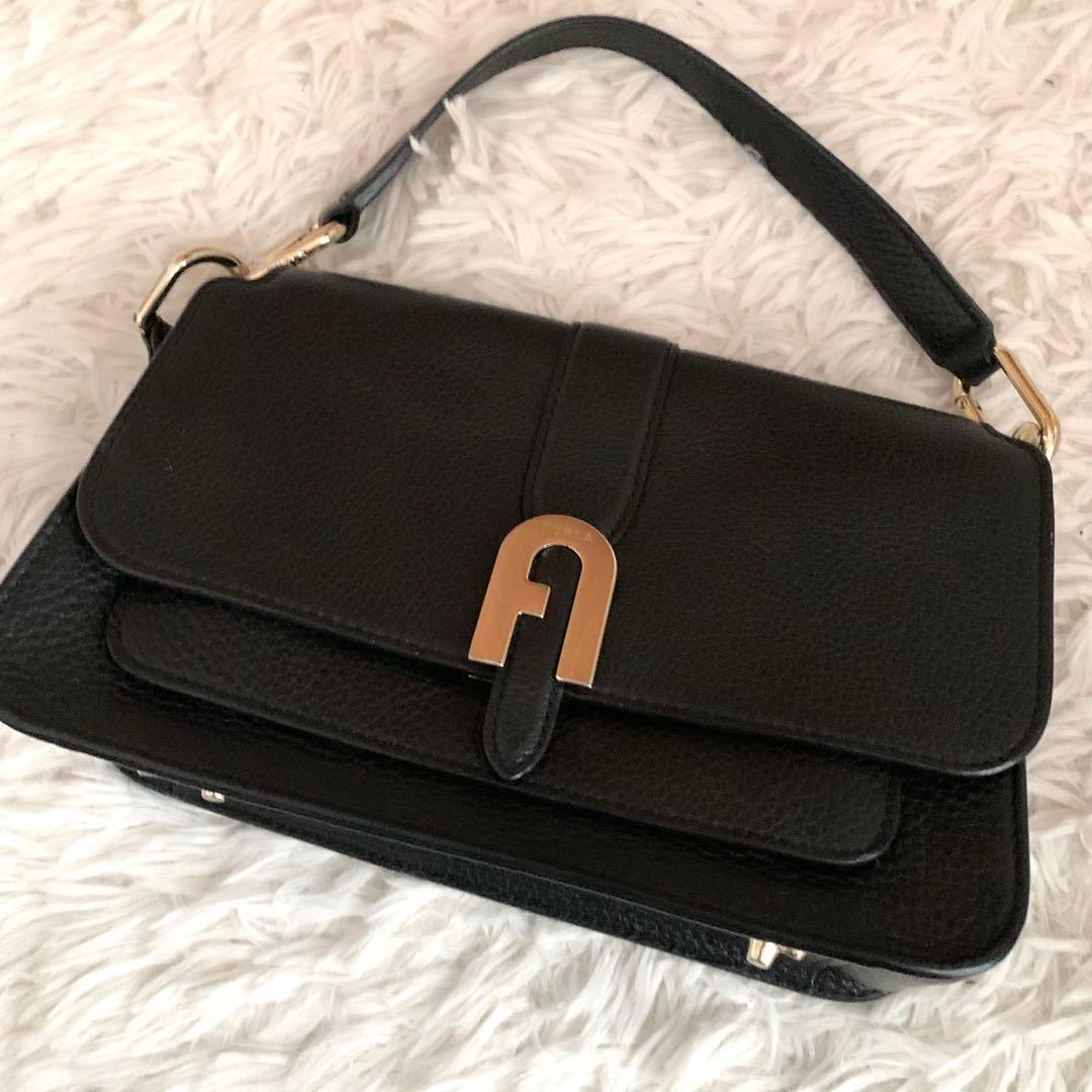 極美品✨フルラ ソフィア 2way ショルダーバッグ レザー ロゴ 金具 付属品