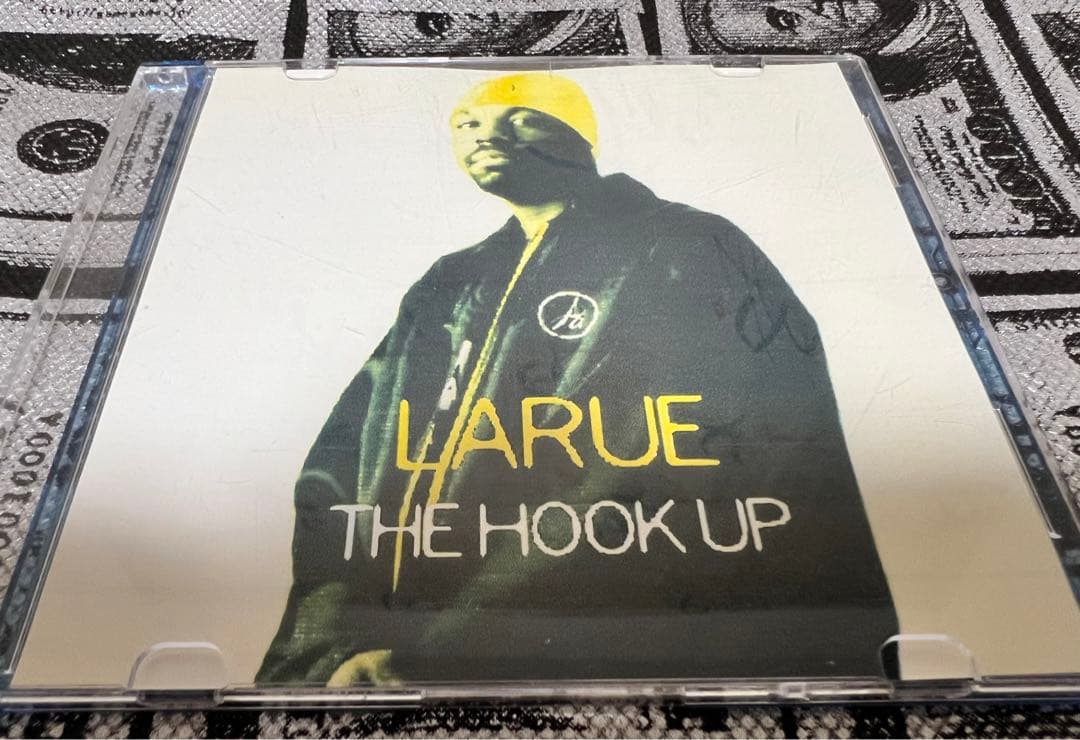 洋楽 LARUE - THE HOOK UP