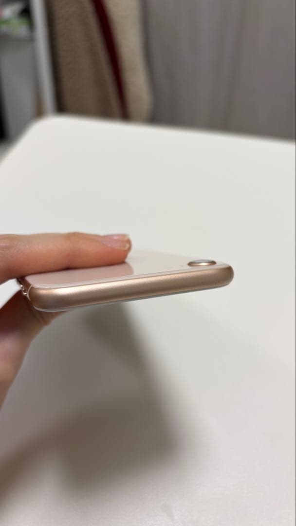 [バッテリー100%/美品]iPhone 8 64GB