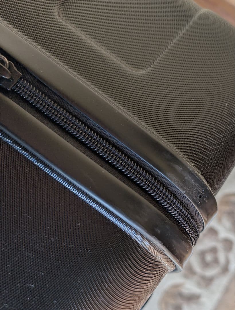 無印：キャリーバーの高さを自由に調節できるストッパー付きハードキャリー（62L）