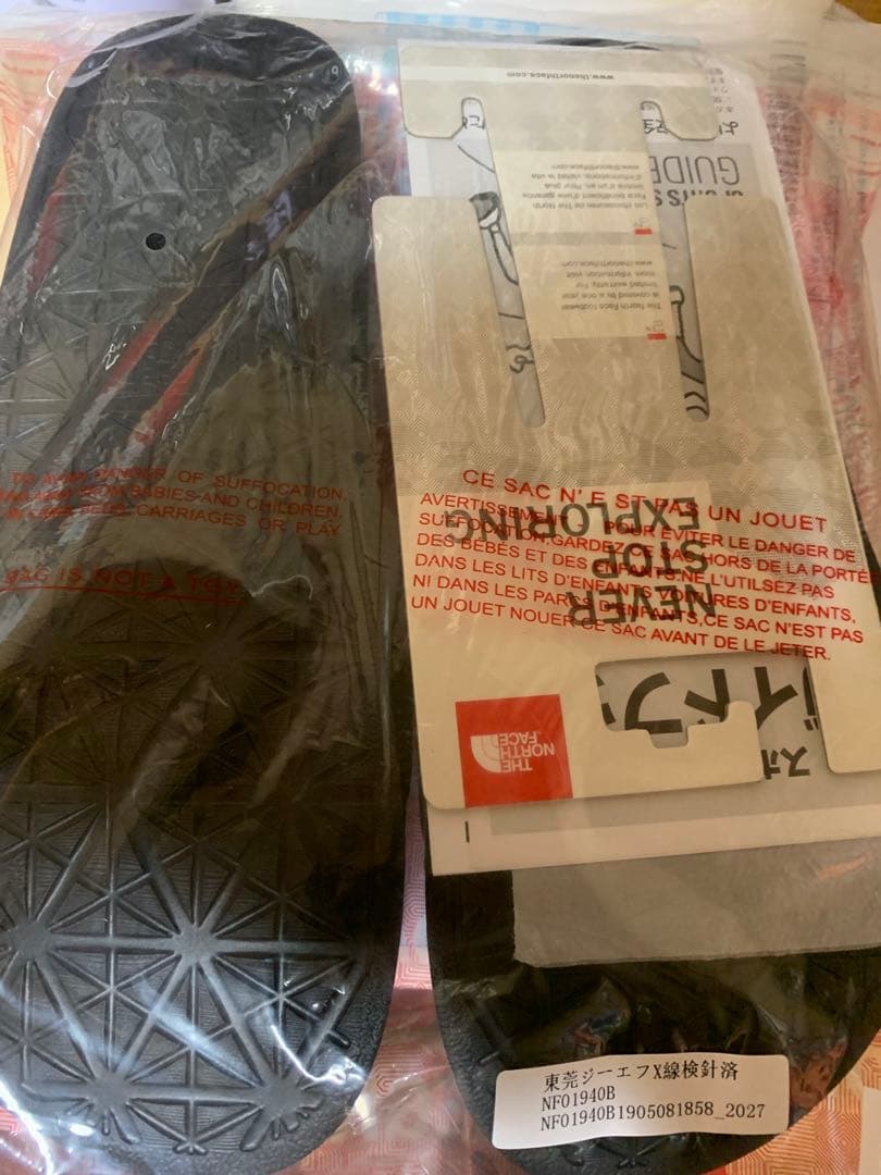 THE NORTH FACE BEAMS 別注 Base Camp Slide