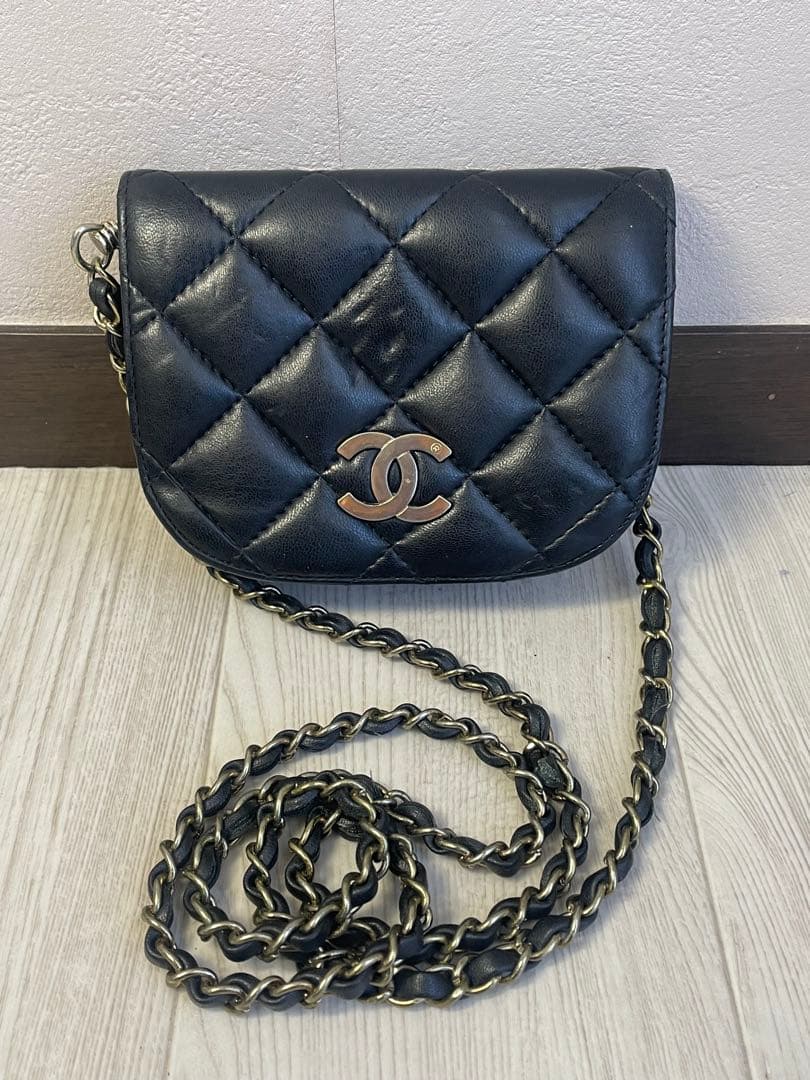 CHANEL キルティング ショルダーバッグ　マトラッセ チェーンショルダー
