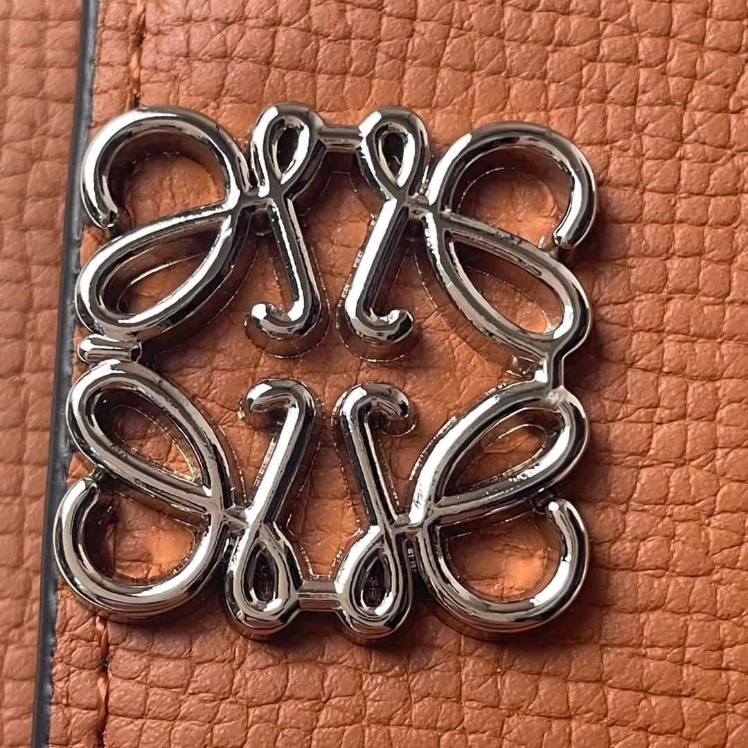 極美品 LOEWE ロエベ トライフォールドウォレット 三つ折り財布 ブラウン