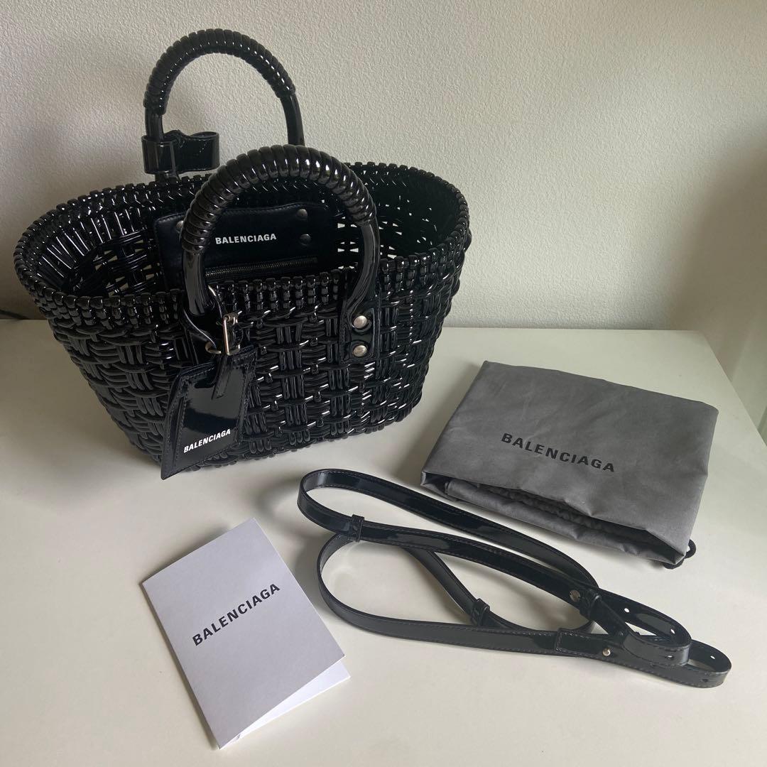 バレンシアガ　BISTRO XS ストラップ付きバスケット　ブラック