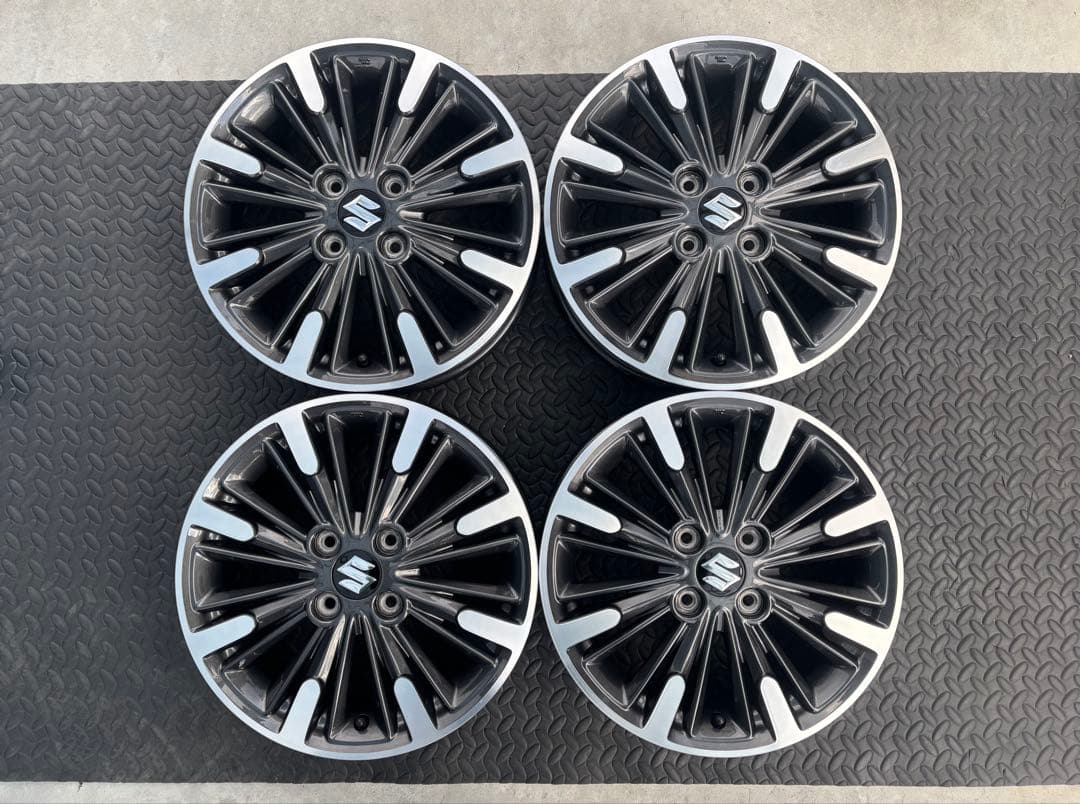 超美品 傷無し スペーシアカスタム 純正 15インチ 4本 新品エアバルブ