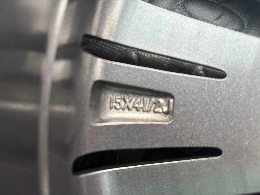 超美品 傷無し スペーシアカスタム 純正 15インチ 4本 新品エアバルブ