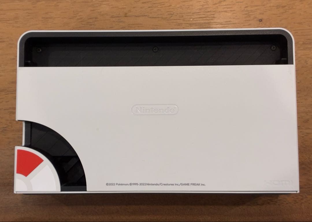 【美品】ニンテンドースイッチ 本体　有機EL　ポケットモンスター　箱・付属品完備
