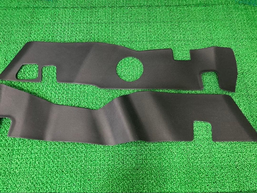 ランクル250 トランク　サイド　カバー