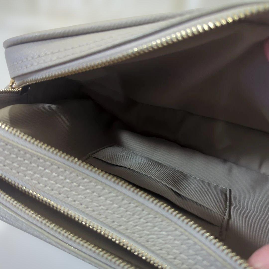 美品　フルラ　リリー　ショルダーバック　肩がけ　斜めがけ　近年モデル