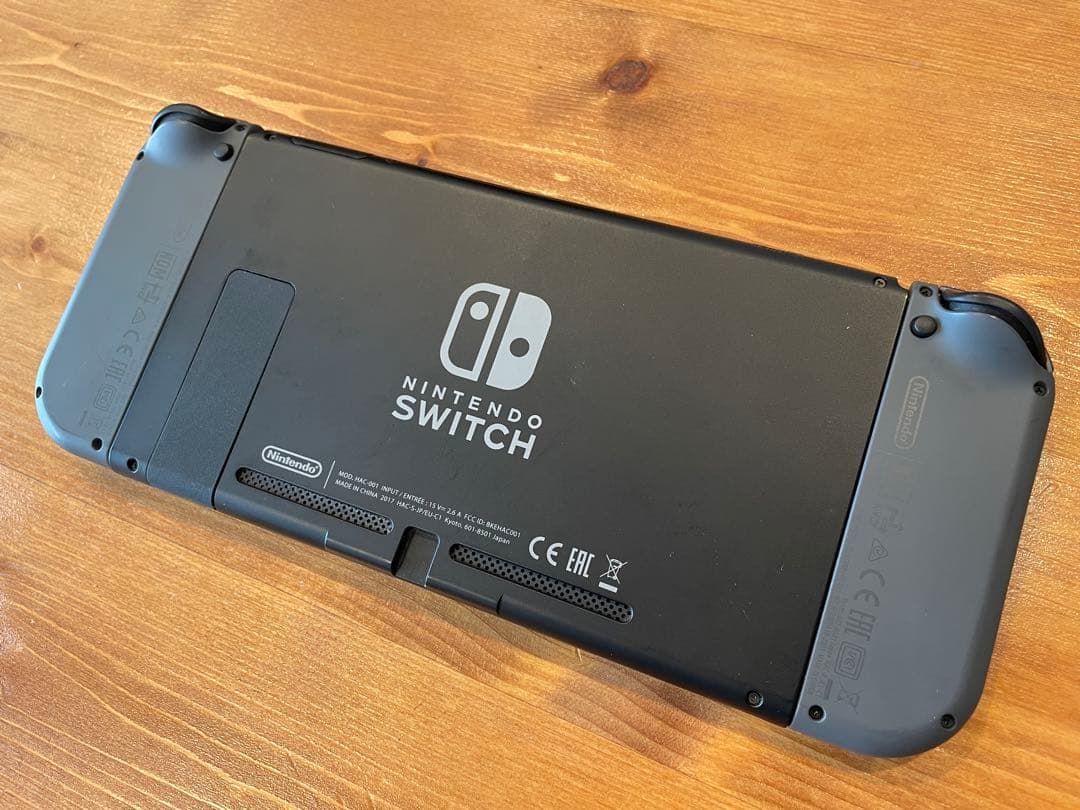 【美品・箱無・SDカード付】Nintendo Switch標準モデル付属品完備
