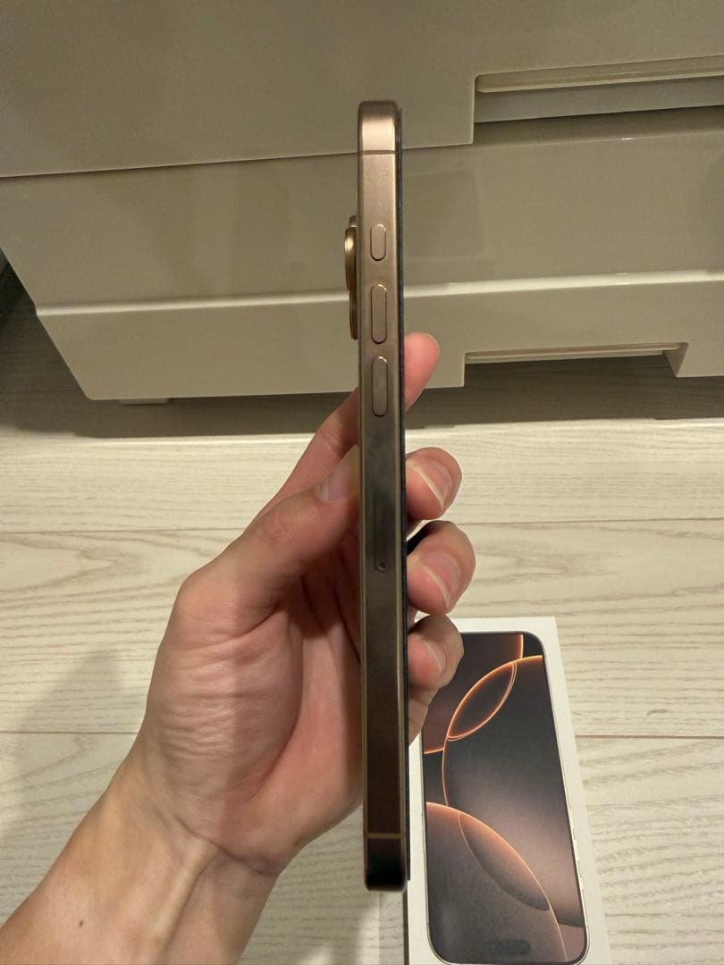 [新品同様]iPhone 16 Pro Max 512GB