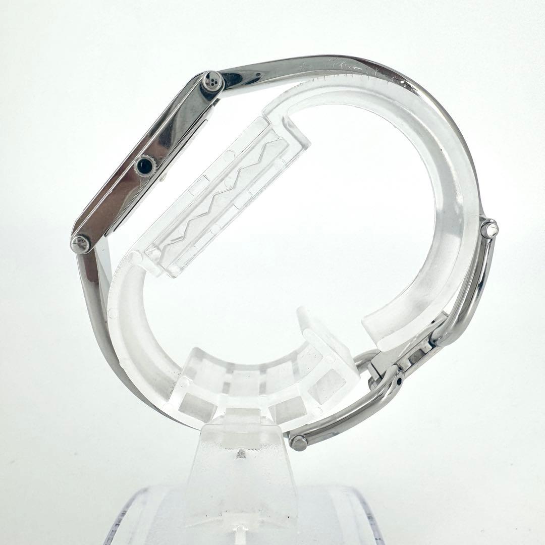 9【新品電池】GUCCI 1500Lブラックダイヤル 腕時計　レディース