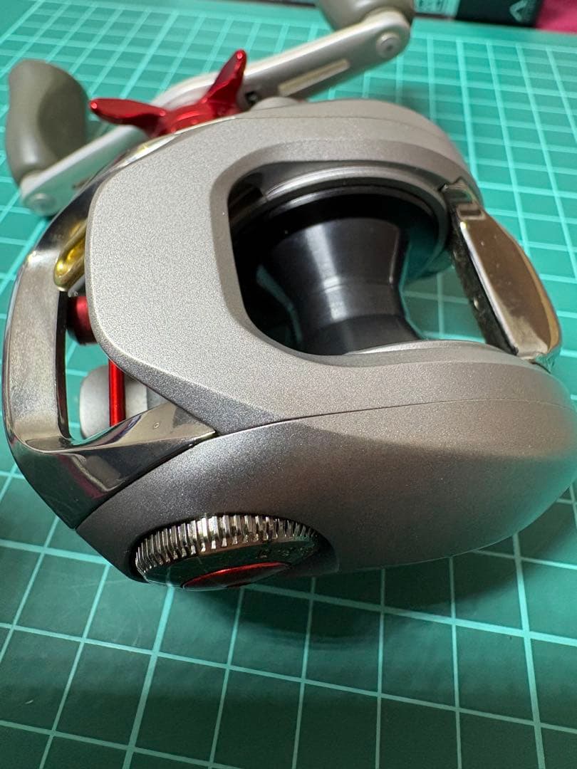 ダイワ TEAM DAIWA-Z TD-Z 103H ベイトリール 右ハンドル