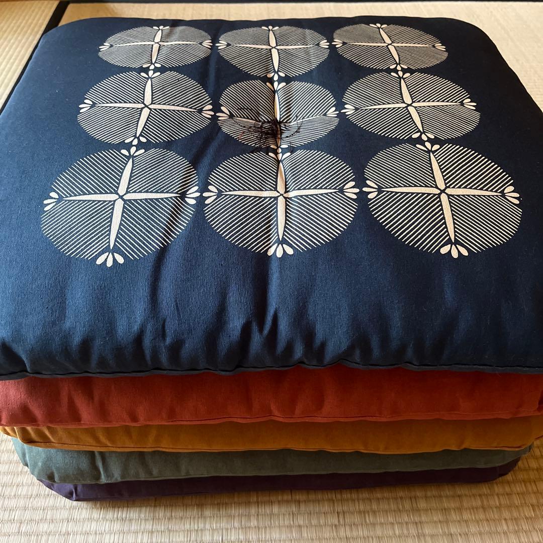 色違い古典柄座布団5枚セット 絹100%