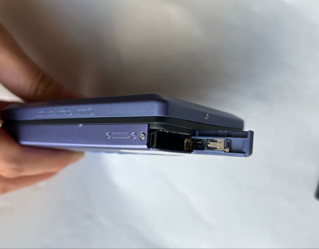 【美品】SONY カセットウォークマン WM-FX822