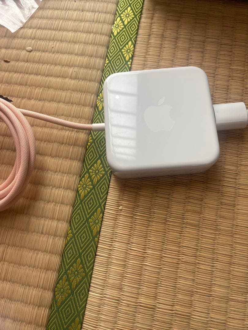 iMac 【M1 / 8コアGPU / 8GBメモリ/ 250GBSSD】