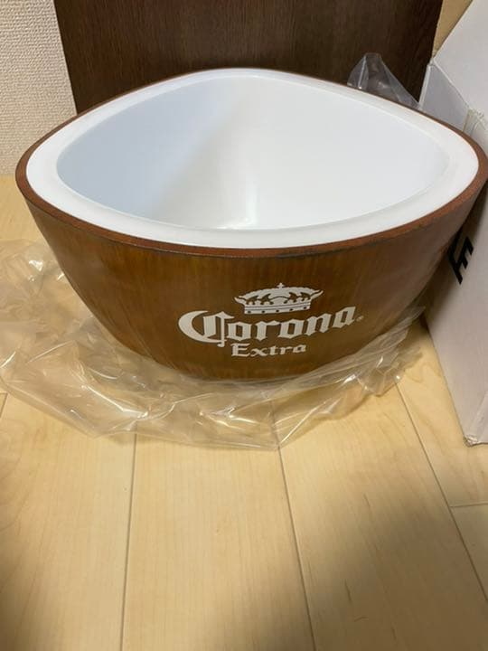 コロナビール　ヤシの実クーラー　（非売品、新品未使用）
