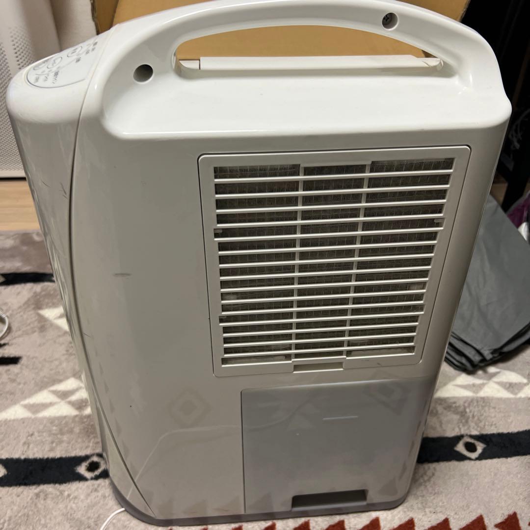 値下げ　コロナCORONA 衣類乾燥除湿機 コンプレッサー式CD-S6321 W