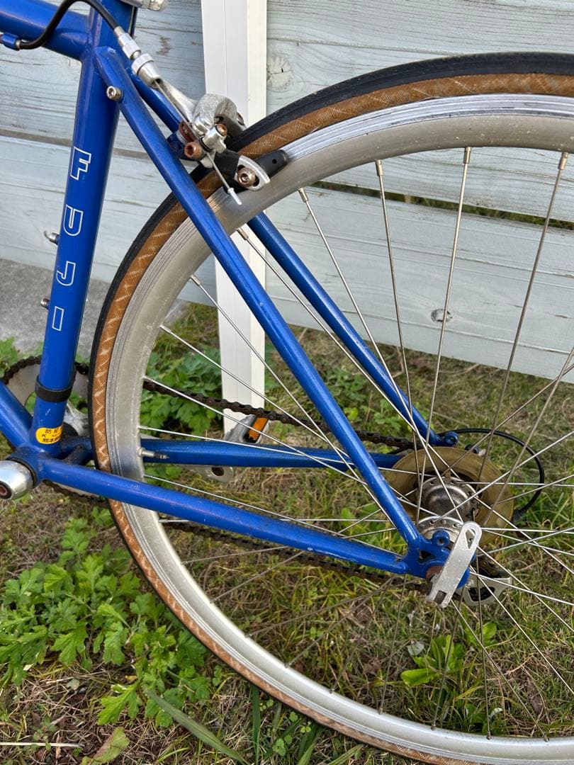 【人気、希少、福岡市引取り限定】フジ　クロスバイク