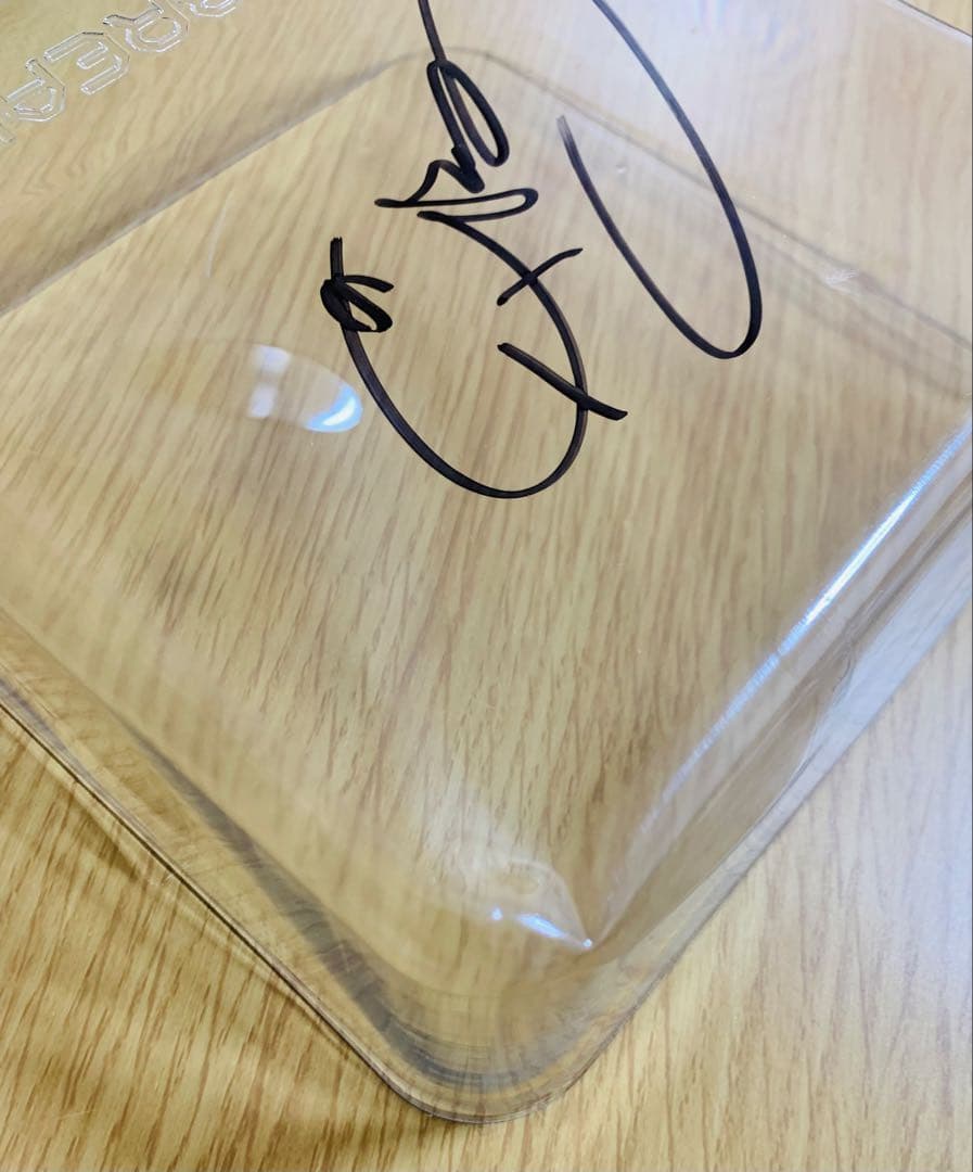 G-DRAGON アルバム CD HEARTBREAKER 直筆 サイン入り