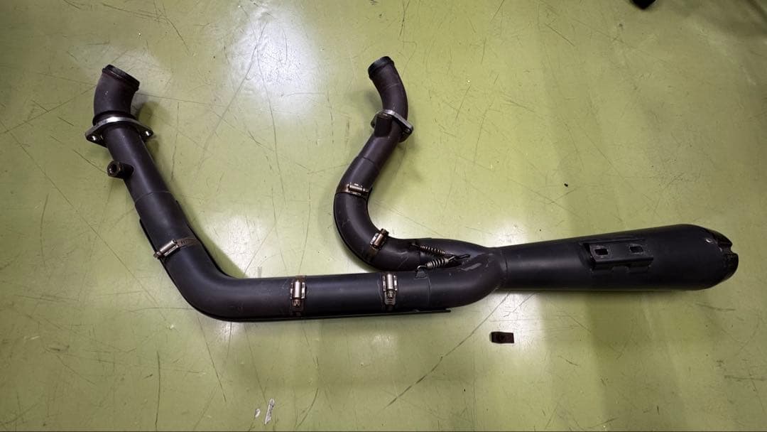 TBR 2in1 マフラー　ハーレー　2020fxlrs ローライダーs